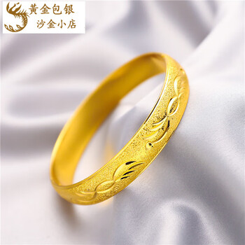 周大生黄沙金手镯女款时尚卡扣手镯满天星磨砂镀金手镯久不掉色a款