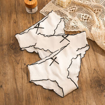 霏斯诗町23条内裤女纯棉少女中低腰学生日系裤头冷淡风性感三角内裤