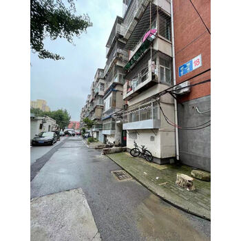 武圣西里18号楼1单元202室