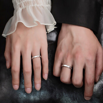 老凤祥官方旗舰店情侣对戒一对简约轻奢小众设计肌理s999足银戒男戒指