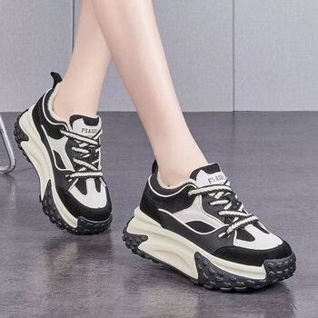 嫚可拉女鞋老爹鞋今年流行鞋2023年新款小个子内增高休闲运动阿甘鞋