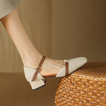 汤姆星期六巨好穿复古方头粗跟一字扣包头凉鞋女百搭夏季拼接中空单鞋