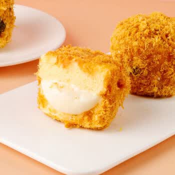 好物推荐网红海苔肉松小贝爆浆面包批发零食脏脏小贝醇香蟹黄味3盒装