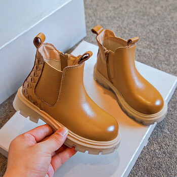 女童马丁靴2022新款秋季黑色单靴儿童靴子春秋宝宝短靴加绒冬童鞋土