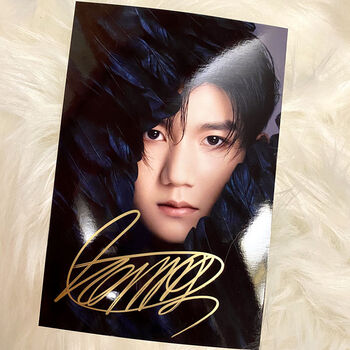 tfboys王源签印刷版照片签名照 源源7周年2