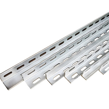 典南 冲孔角钢多孔万能角铁横担货架支架花角钢带孔三角铁钢材 (30*30