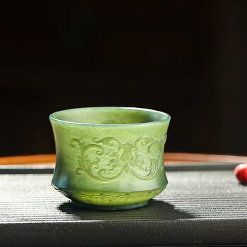 和田玉茶杯主人杯玉麒麟新疆碧玉青玉功夫茶杯酒杯主人杯高端品茗杯