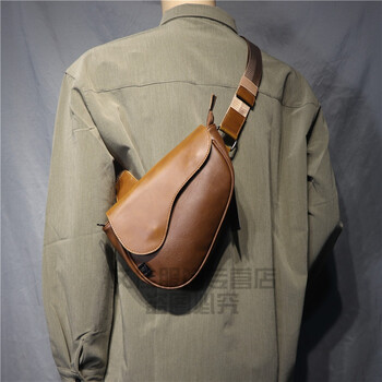 醉米马鞍包男斜包挎包男士散步包男threebox复古简约潮男斜挎小胸包