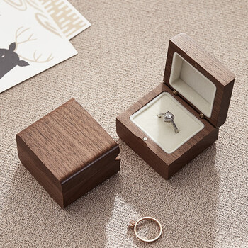 初心实木戒指盒高档求婚钻戒盒首饰盒吊坠耳环收纳盒子结婚礼物戒指盒