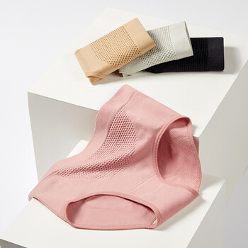 宝娜斯内裤女高腰收腹双层里裆女士内裤蜂巢按摩提臀无痕三角裤 【中腰】粉色/肤色/灰色 均码(适合85-140斤)