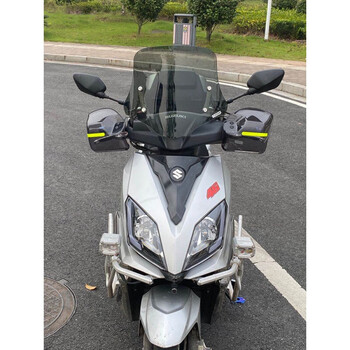 适用于轻骑铃木uy125改装风挡前挡风玻璃ue125uu125手把前afr护手罩