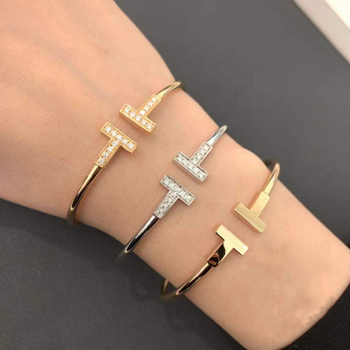 七夕情人节礼物ins ck双t手镯女镶钻开口18k黄金手环贝母无钻钉子情侣