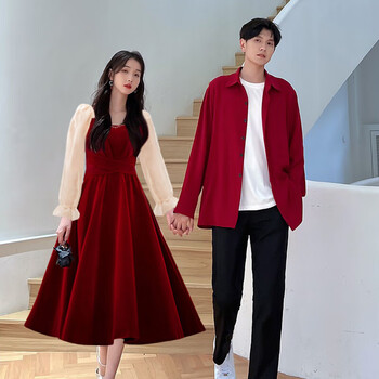 阙珞磐订婚礼服男女套装丝绒敬酒服感情侣装秋冬伴郎男新娘回门红色