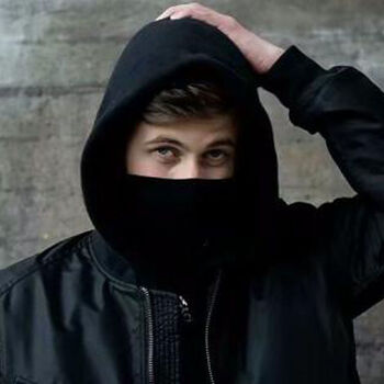 蜜丝刘新品火影忍者口罩卡卡西艾伦沃克同款面罩男电音黑色火影忍者