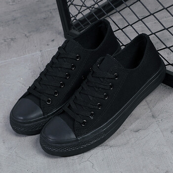 帆布鞋男韩版潮流低帮透气休闲板鞋春季情侣学生网红小白鞋子全黑色