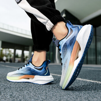 特美刻体育生跑步鞋男飞马37减震运动鞋中学生马拉松跑鞋白黑39