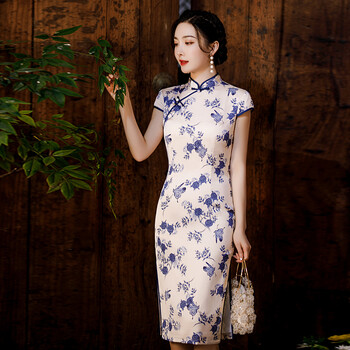 旗袍礼仪小姐服装长款走秀青花瓷祺袍中演出礼仪迎宾连衣裙气质年轻