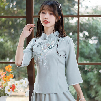 流彗五四青年民国风女装汉素服中式复古唐装女刺绣旗