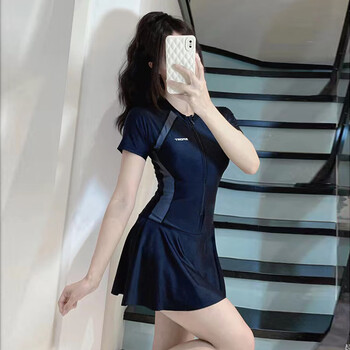 狄宏泳衣女2024新款连体长袖遮肚显瘦平角裙式专业运动训练学生游泳衣