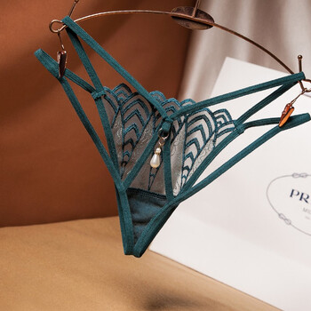 嫩房性感内裤女士开档情趣诱惑内衣蕾丝开裆透明免脱三角丁字裤大码