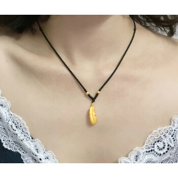 周大福款式黄金羽毛吊坠珍珠999足金小金珠项链女编织黑绳锁骨链3d硬