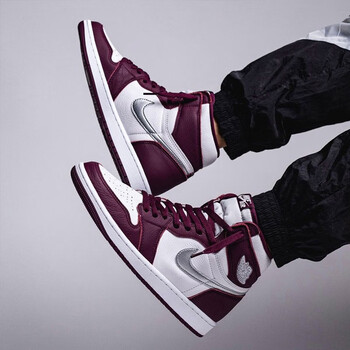 耐克男鞋nikeairjordanaj1og女鞋体育画报红钩头等舱黑红脚趾运动休闲