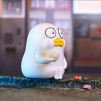 雅迪小刘鸭盲盒表情包手办确认款盲盒公仔车载摆件儿童礼物悲