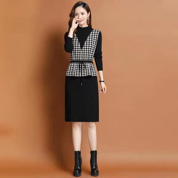 女装新款秋冬连衣裙女针织连衣裙女韩版时尚秋天秋款衣服裙子小个子假