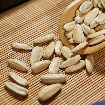 哺食旺五香多味脱皮白瓜子打手古法小包装小袋鸡汤水煮籽批发250g袋装