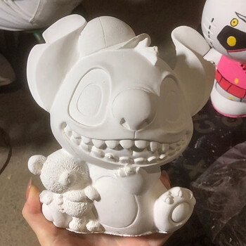 ins风涂鸦娃娃石膏娃娃史迪仔白胚涂色diy手工制作亲子互动创意生日