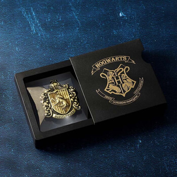 胸章塑料弹力膜盒装送朋友男女同学生日礼物赫奇帕奇pe标志盒jd快递