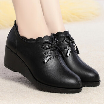 单鞋女中跟中年妇女防滑皮鞋春秋季新款瓢鞋aj自营坡跟款黑色500935