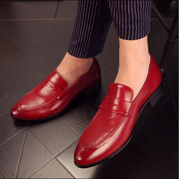 皮鞋男尖头夜店韩版潮流青春发型师红鞋子商务休闲婚鞋男士酷38码