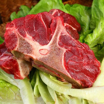 牛骨头新鲜带肉多肉牛脊骨冷冻烧烤煲汤熬汤牛大骨头筒骨 牛脊骨(炖肉