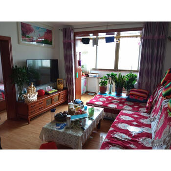 太师屯镇住宅楼2号楼4单元402室