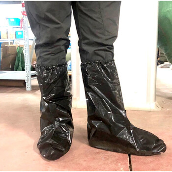 一次性鞋套防水雨天加厚长高筒养殖靴套户外漂流耐磨塑料脚套 (黑色)