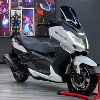 国四马杰斯特t3摩托车电喷踏板t8旅行大绵羊大船助力车150cc整车可