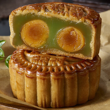 式蛋黄月饼礼盒装糕点心送礼走戚礼品 (简易装)100g双黄金翡翠月饼*4