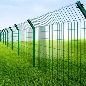 中吉万兴高速公路护栏网铁丝网围栏网养殖防护网双边丝果园栅栏圈地