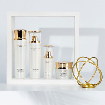 美颜秘笈 美颜秘笈美己凝白套装(水 精华 乳液 嫩肤霜)