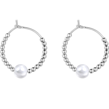 珍珠耳环哪个品牌比较好（珍珠耳环哪个品牌最好最实用）