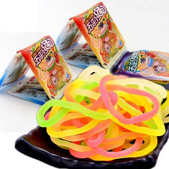 五彩绳软糖16克550软糖儿童趣味跳绳橡皮糖创意糖果五彩绳糖2包