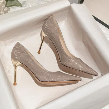 抒融同款香槟色主婚纱新娘鞋婚鞋女新款配礼服宴会尖头高跟鞋女他ta