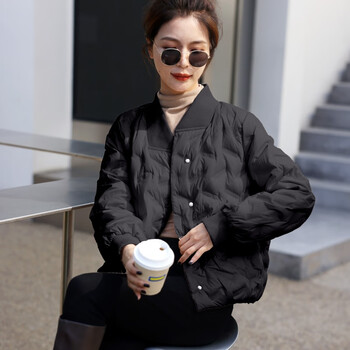 岁岁靓薄款羽绒服女轻薄收腰小香风感炸街棒球服短款小个子2022年外套