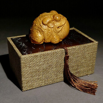 金丝楠木手把件雕刻摆件男士貔貅随身文玩木质把玩件老料四足金蟾金丝