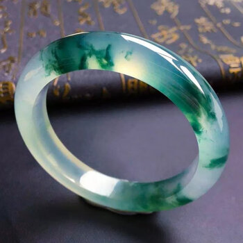 奢西欧独龙玉手镯云南高冰飘花大口径 52-54