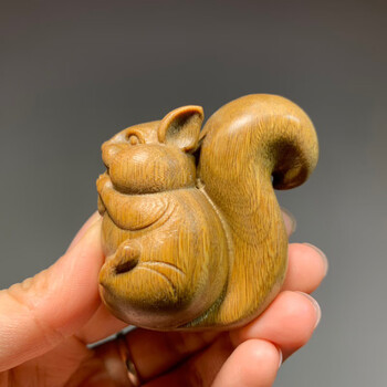 妙聚福玉檀绿檀木可爱松鼠动物木雕文玩手把件摆件随身转运摆件绿檀