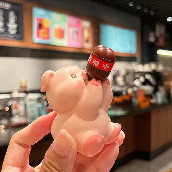 齐选 喝可乐快乐吨吨猪摆件车内创意可爱中控台公仔办公室桌面可爱