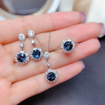 缘诗芸伦敦蓝托帕石戒指项链耳钉三件套女s原矿水晶宝石首饰套装项链