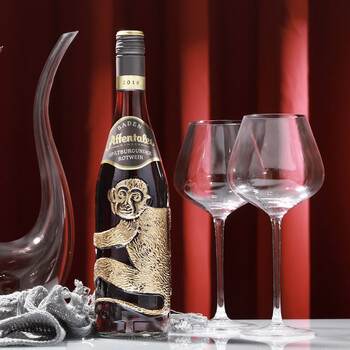 德国猴子酒全手工限量黑皮诺小金猴黑皮诺半干型红葡萄酒1支深红色